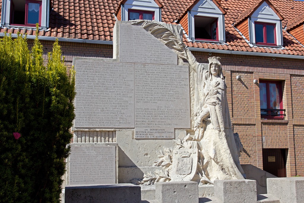 Sint-Winoksbergen Bergen Bergues Duinkerken frankrijk france vestingstad departement du Nord Winoksbergen hdr picardie Piektorre tour Pointue